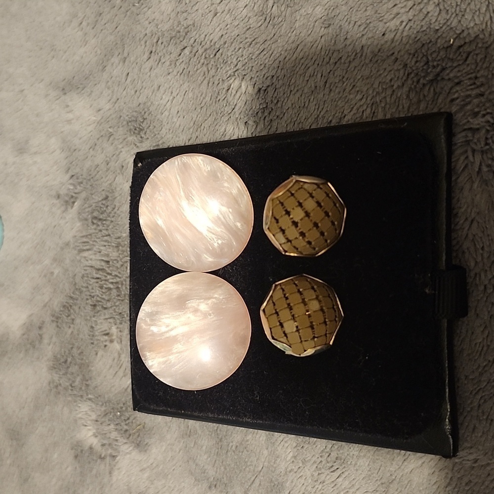 Vintage clip on earring set